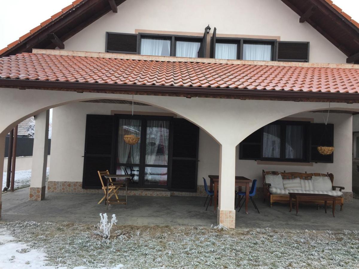 Pensiunea Simona Simbata de Sus Exterior photo